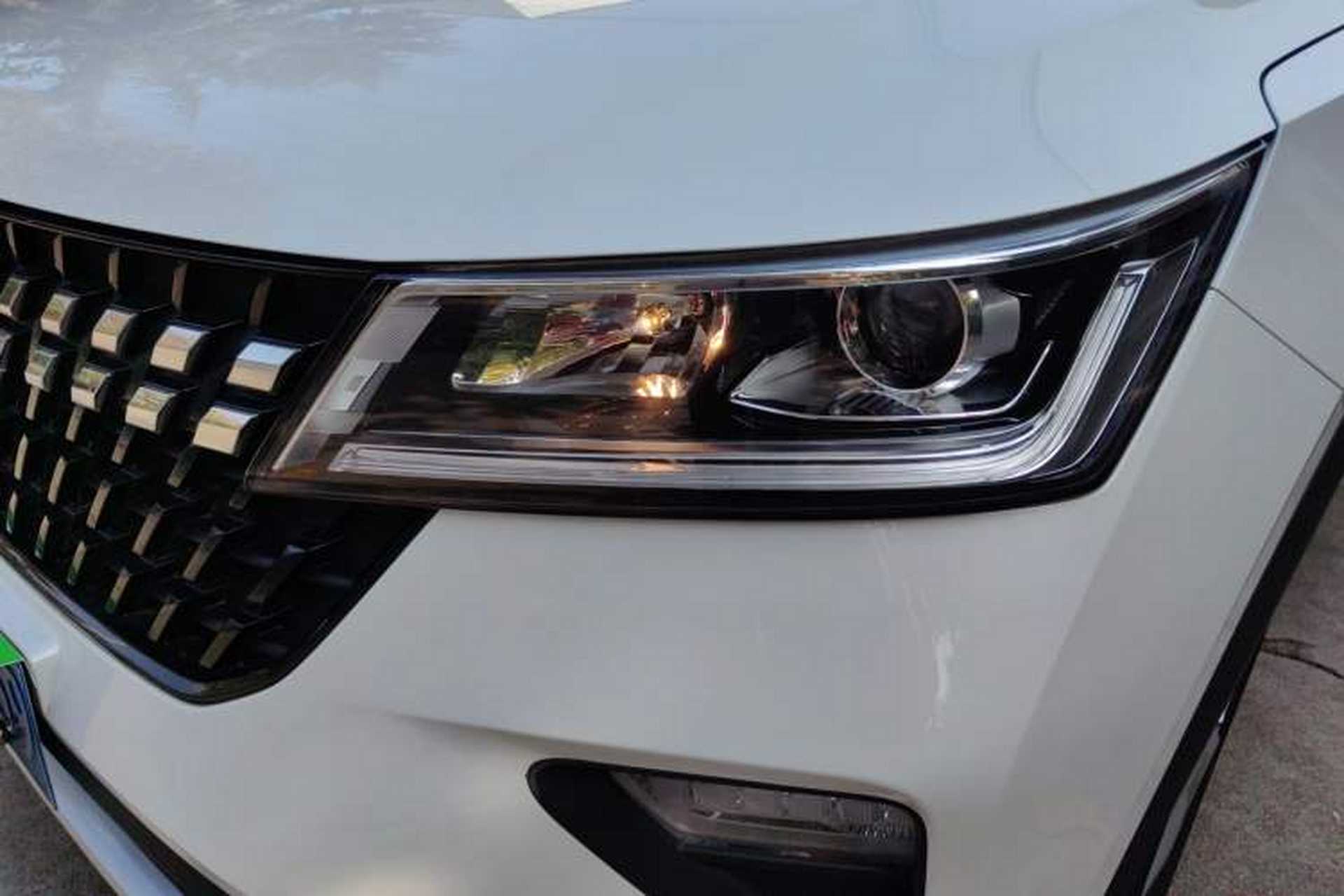 Used Wuling Alvez 2023 1.5L CVT Comfort Edition Left Front Headlight