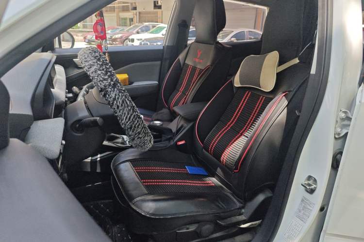 Used Wuling Alvez 2023 1.5L CVT Comfort Edition Left Front Seat