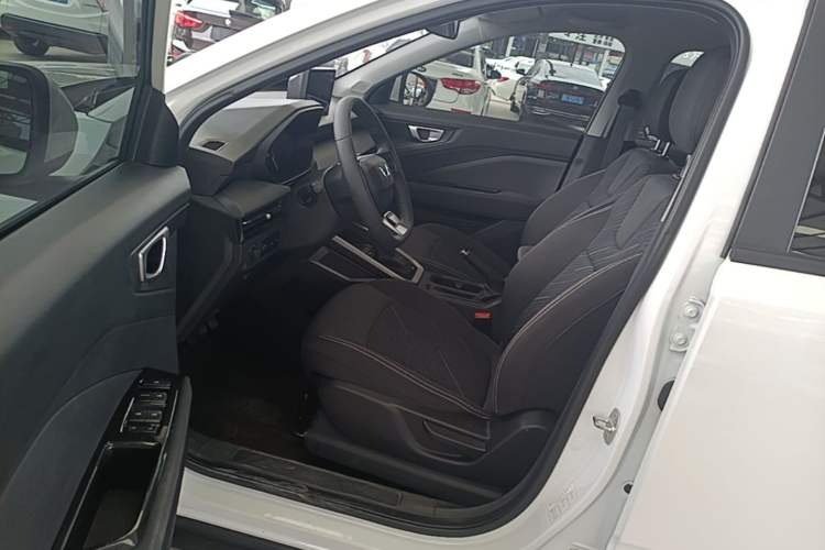 Used Wuling Alvez 2023 1.5L CVT Comfort Edition Left Front Seat