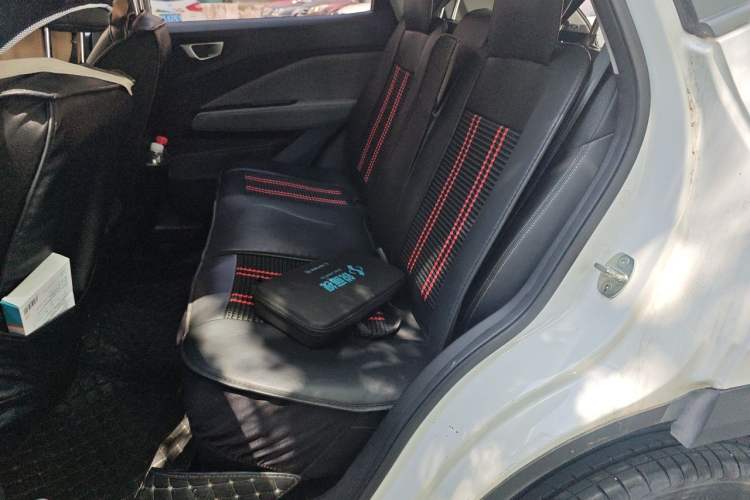 Used Wuling Alvez 2023 1.5L CVT Comfort Edition Left Rear Seat