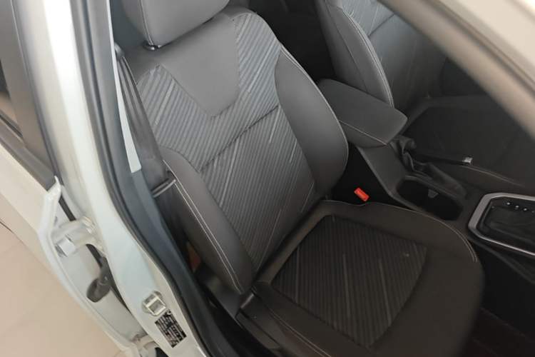 Used Wuling Alvez 2023 1.5L CVT Comfort Edition Right Front Seat
