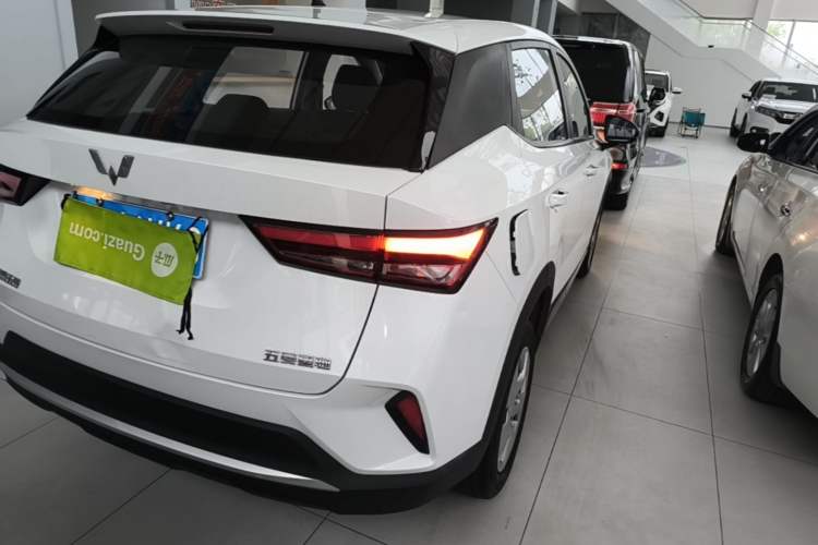 Used Wuling Alvez 2023 1.5L CVT Comfort Edition Right Rear Taillight