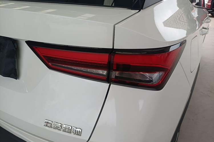 Used Wuling Alvez 2023 1.5L CVT Comfort Edition Right Rear Taillight