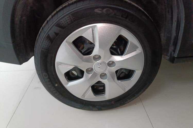 Used Wuling Alvez 2023 1.5L CVT Comfort Edition Right Rear Wheel Hub