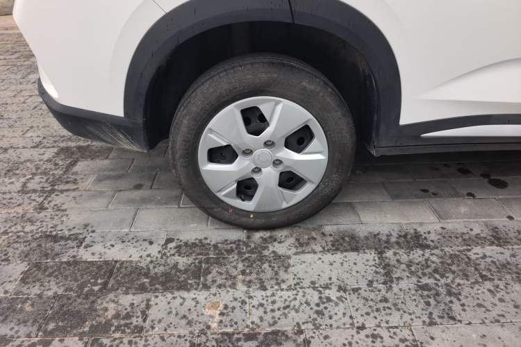 Used Wuling Alvez 2023 1.5L CVT Comfort Edition Right Rear Wheel Hub