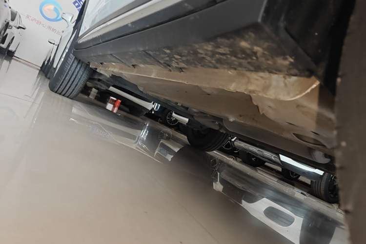 Used Wuling Alvez 2023 1.5L CVT Comfort Edition Right Side Sill