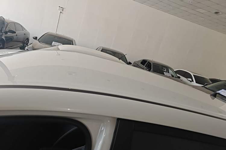 Used Wuling Alvez 2023 1.5L CVT Comfort Edition Roof