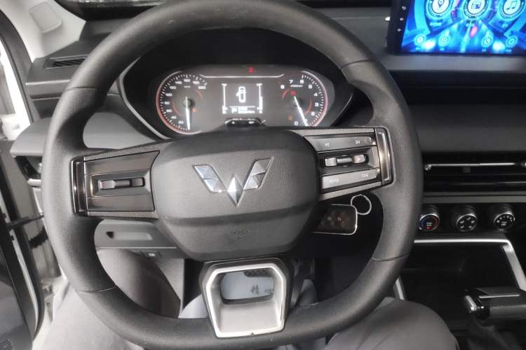 Used Wuling Alvez 2023 1.5L CVT Comfort Edition Steering Wheel