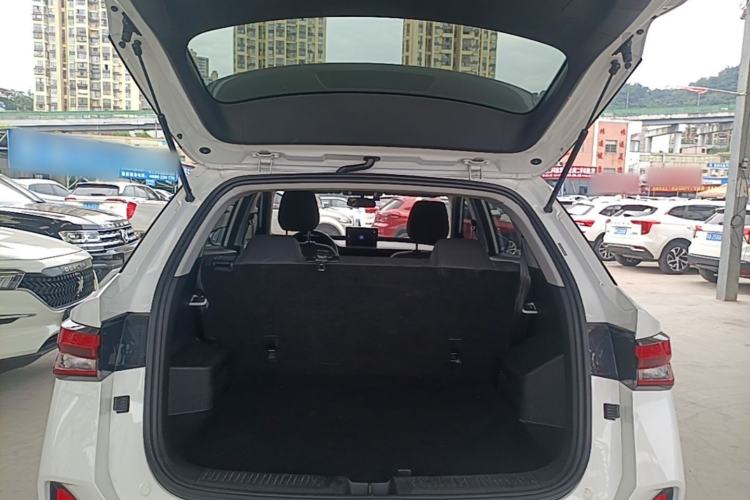 Used Wuling Alvez 2023 1.5L CVT Comfort Edition Trunk