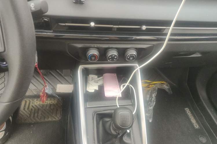 Used Wuling Alvez 2026 1.5L Manual Freedom Model Audio And AC Panel