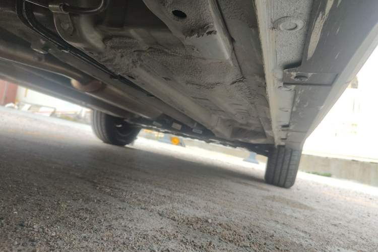 Used Wuling Alvez 2026 1.5L Manual Freedom Model Chassis Rear Right