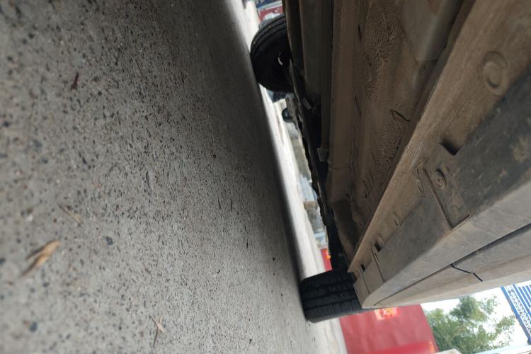 Used Wuling Alvez 2026 1.5L Manual Freedom Model Chassis Rear Right