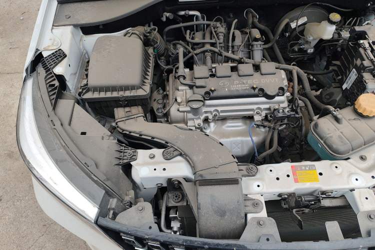 Used Wuling Alvez 2026 1.5L Manual Freedom Model Engine Bay Right