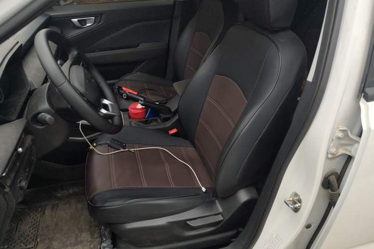 Used Wuling Alvez 2026 1.5L Manual Freedom Model Left Front Seat