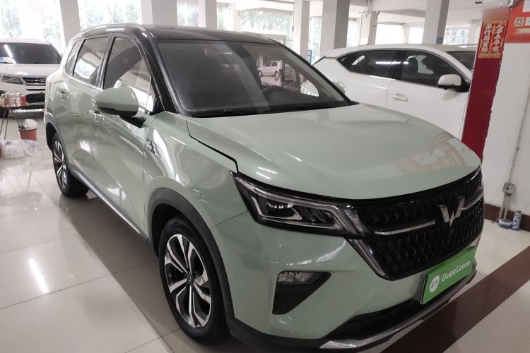 Used Wuling Asta 2021 1.5T CVT Star曜 Edition Front Right 45 Deg