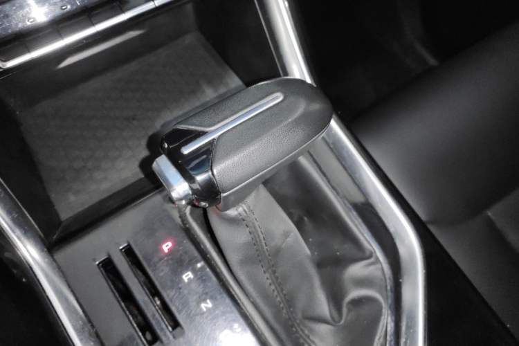 Used Wuling Asta 2021 1.5T CVT Star曜 Edition Gear Lever