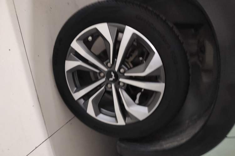 Used Wuling Asta 2021 1.5T CVT Star曜 Edition Right Rear Wheel Hub