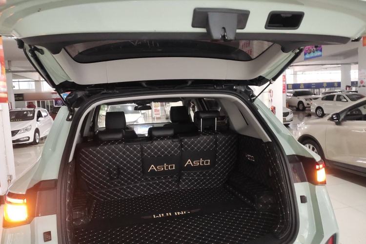 Used Wuling Asta 2021 1.5T CVT Star曜 Edition Trunk
