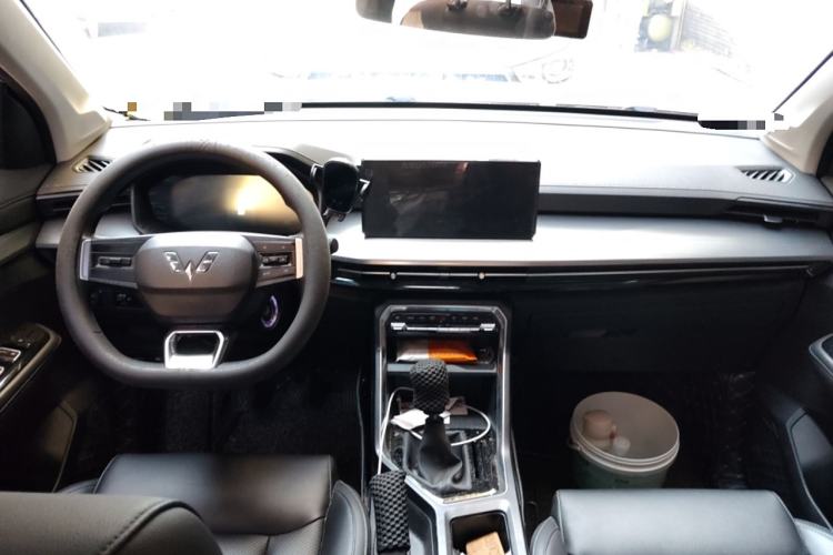 Used Wuling Asta 2021 1.5T Manual Starlight Edition Center Console