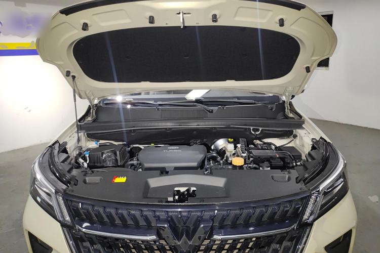 Used Wuling Asta 2021 1.5T CVT Star曜 Edition Engine Bay
