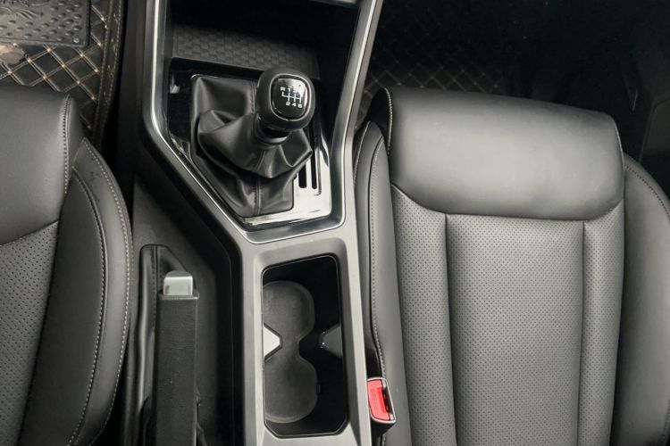 Used Wuling Asta 2021 1.5T Manual Star Edition Gear Lever