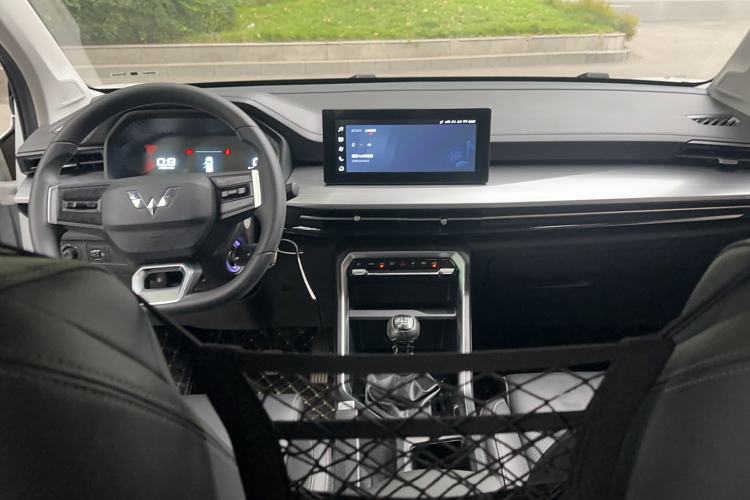 Used Wuling Asta 2021 1.5T Manual Star Edition Interior 3
