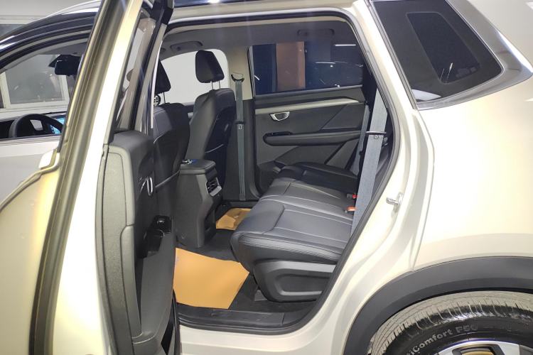 Used Wuling Asta 2021 1.5T CVT Star曜 Edition Left Rear Seat