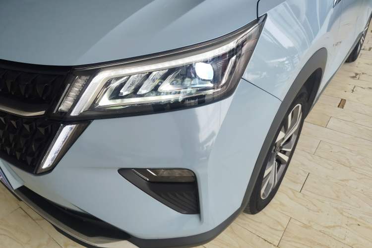 Used Wuling Asta 2021 1.5T CVT Starlight Edition Left Front Headlight
