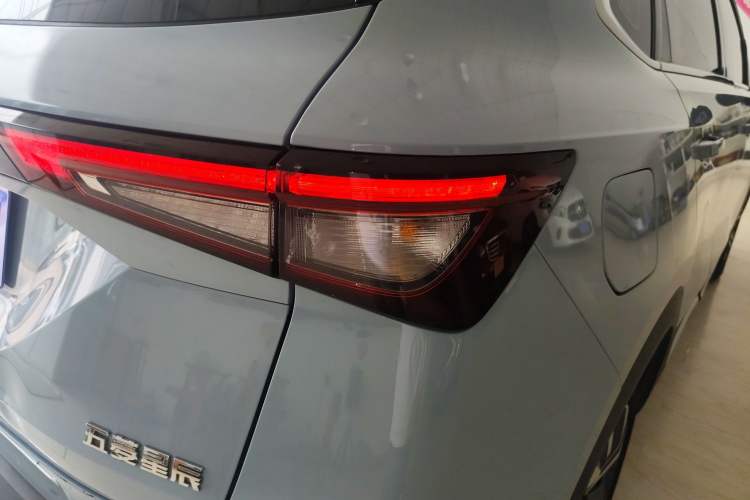 Used Wuling Asta 2021 1.5T CVT Starlight Edition Right Rear Taillight