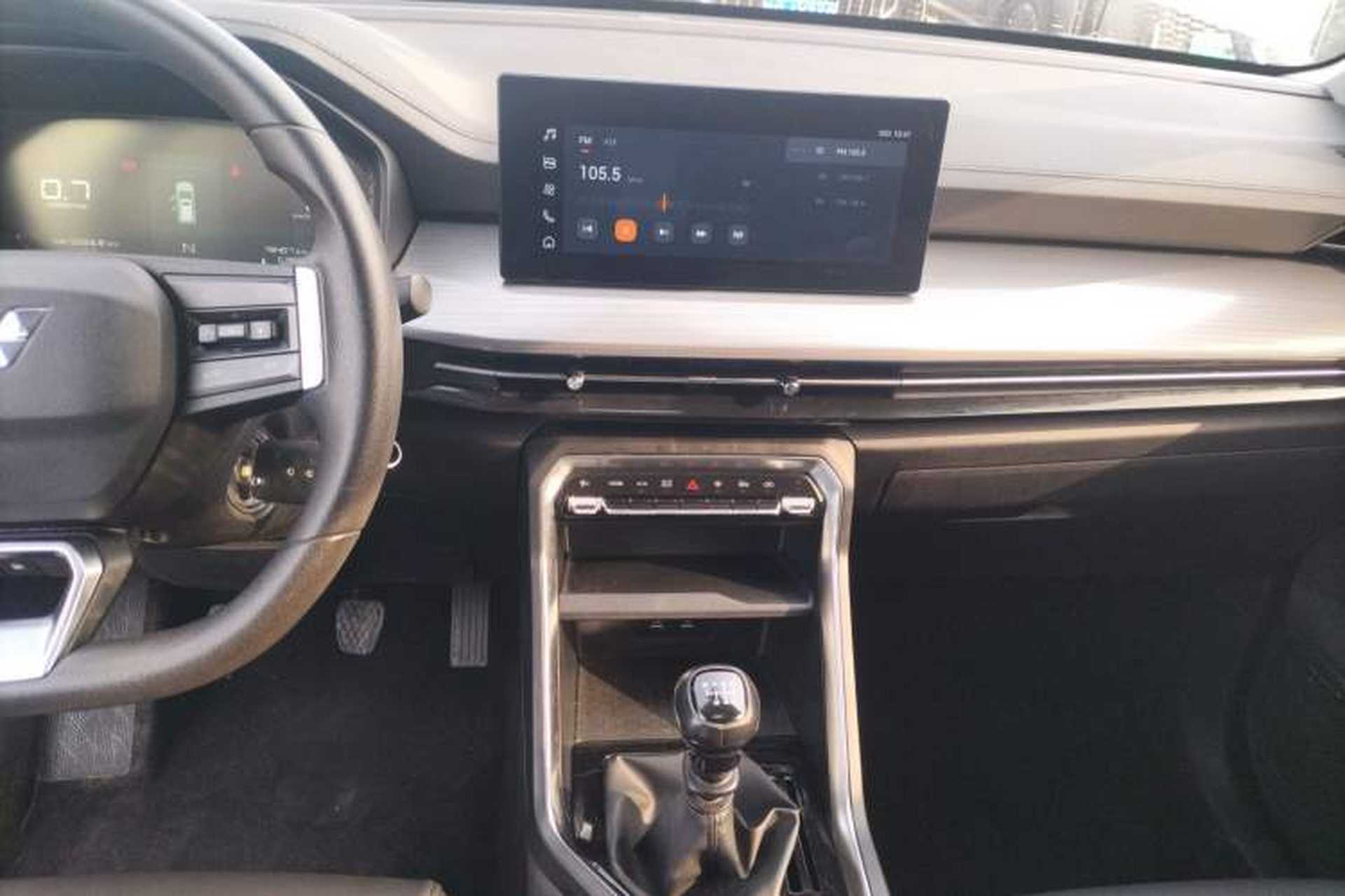 Used Wuling Asta 2021 1.5T Manual Starlight Edition Audio And AC Panel