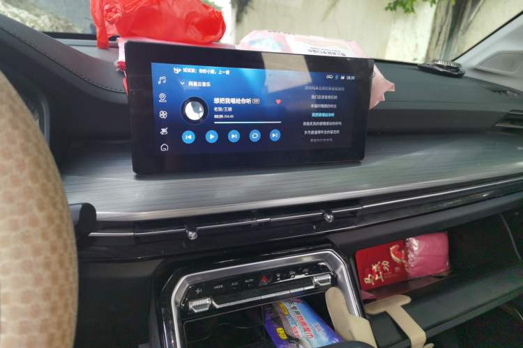 Used Wuling Asta 2021 1.5T CVT Star曜 Edition Audio And AC Panel