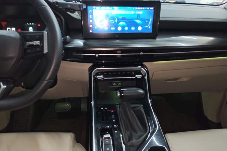 Used Wuling Asta 2021 1.5T CVT Star曜 Edition Audio And AC Panel