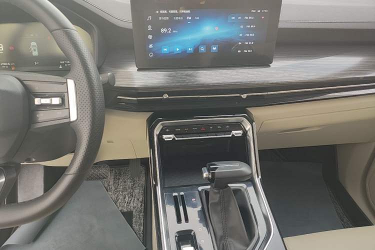 Used Wuling Asta 2021 1.5T CVT Star曜 Edition Audio And AC Panel