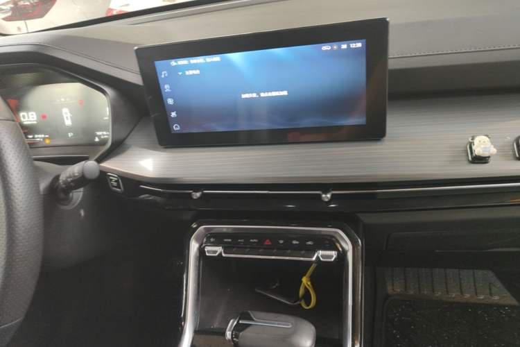 Used Wuling Asta 2021 1.5T CVT Star曜 Edition Audio And AC Panel