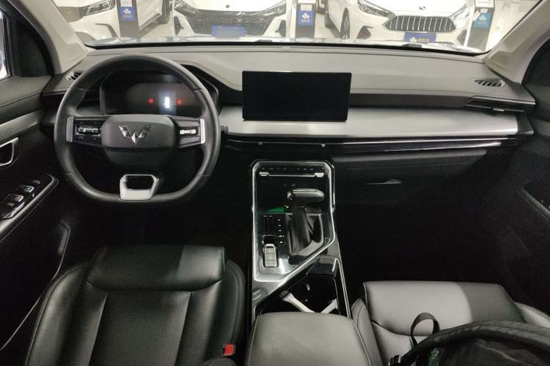 Used Wuling Asta 2021 1.5T CVT Starlight Edition Center Console