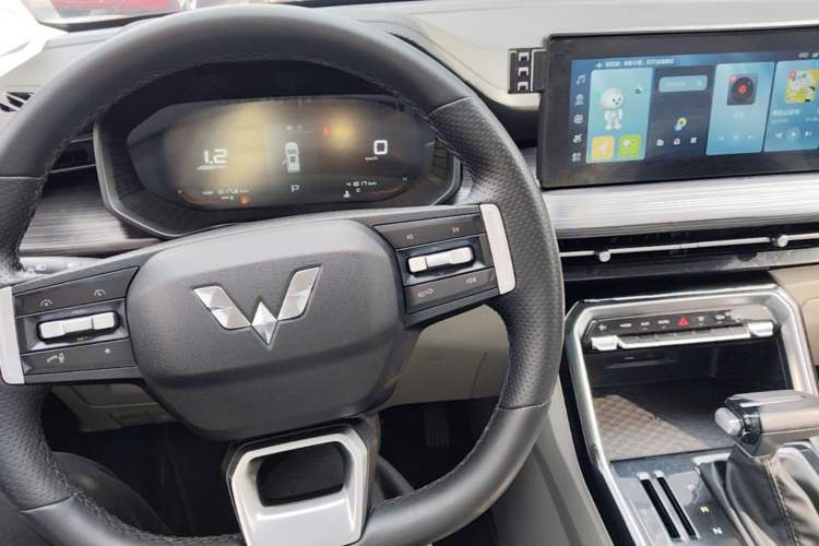 Used Wuling Asta 2021 1.5T CVT Star曜 Edition Center Console