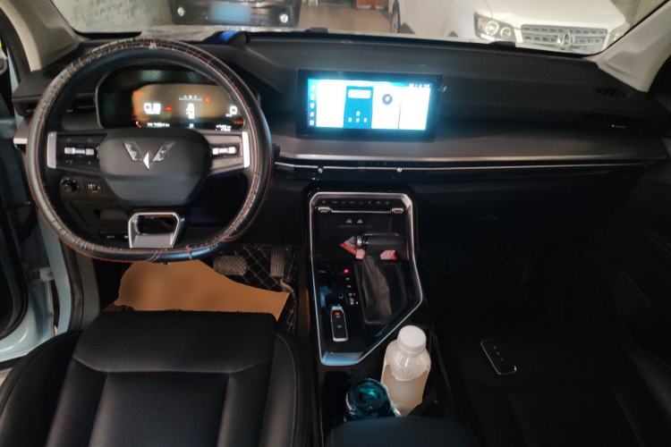 Used Wuling Asta 2021 1.5T CVT Star曜 Edition Center Console