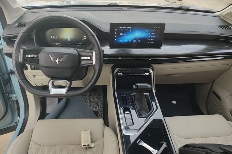 Used Wuling Asta 2021 1.5T CVT Star曜 Edition Center Console