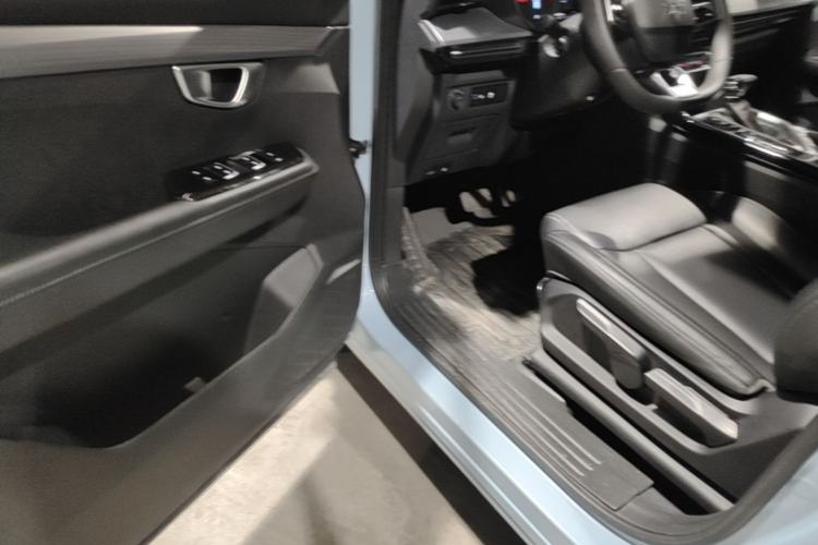 Used Wuling Asta 2021 1.5T CVT Starlight Edition Driver Seat