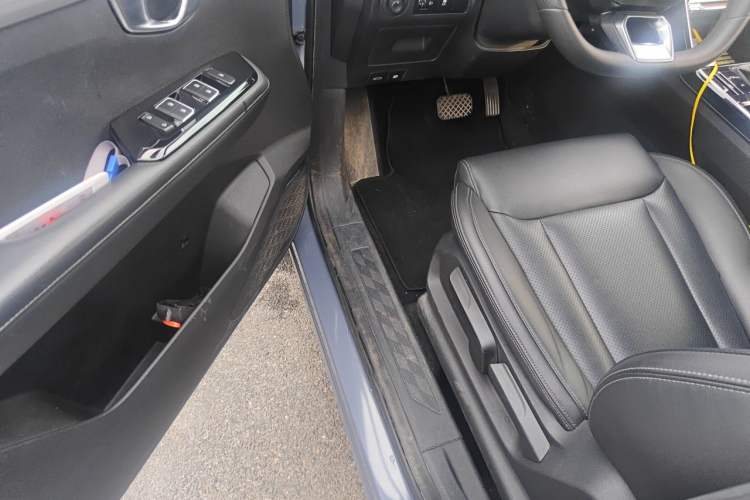 Used Wuling Asta 2021 1.5T CVT Starlight Edition Driver Seat