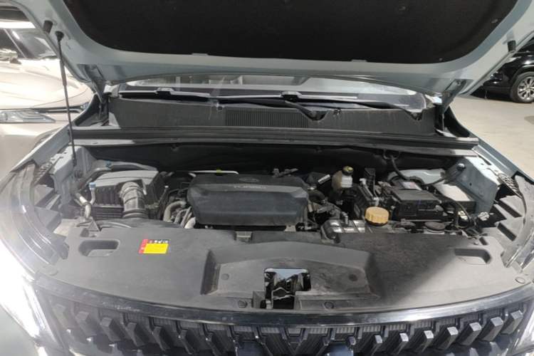 Used Wuling Asta 2021 1.5T CVT Starlight Edition Engine Bay