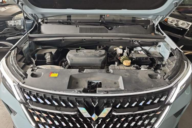 Used Wuling Asta 2021 1.5T CVT Starlight Edition Engine Bay