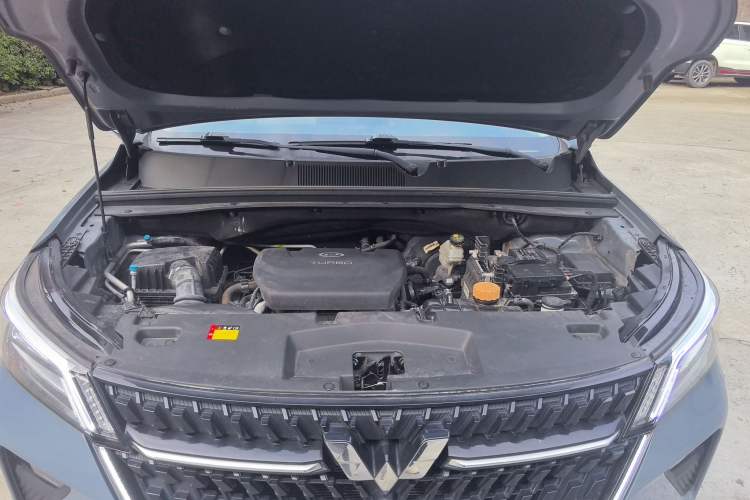 Used Wuling Asta 2021 1.5T CVT Star曜 Edition Engine Bay