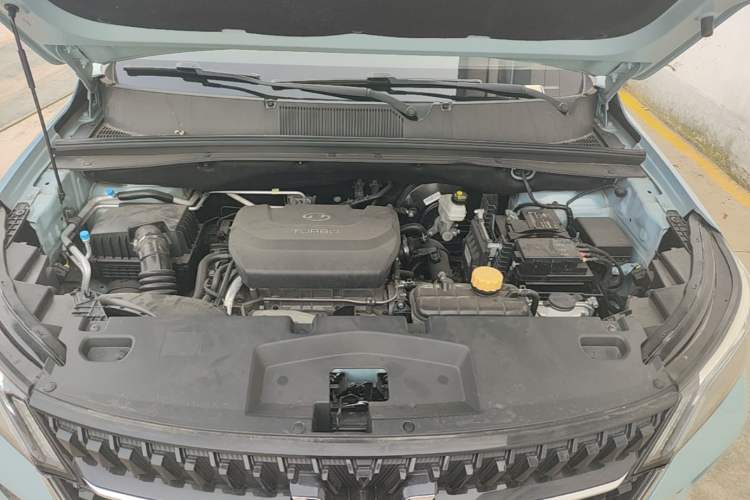 Used Wuling Asta 2021 1.5T CVT Star曜 Edition Engine Bay