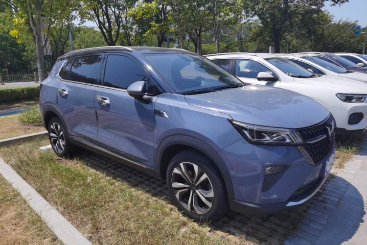 Used Wuling Asta 2021 1.5T CVT Star曜 Edition Exterior 2