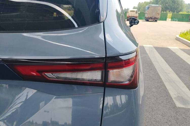 Used Wuling Asta 2021 1.5T CVT Star曜 Edition Exterior 3