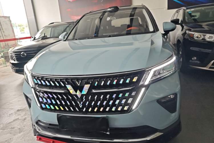 Used Wuling Asta 2021 1.5T CVT Starlight Edition Front