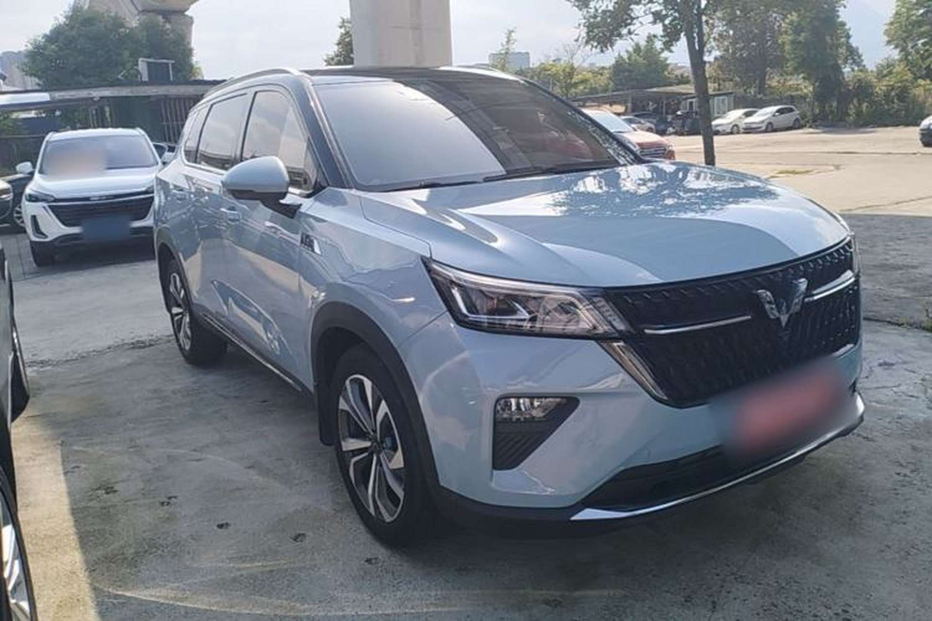 Used Wuling Asta 2021 1.5T CVT Star曜 Edition Front Right 45 Deg
