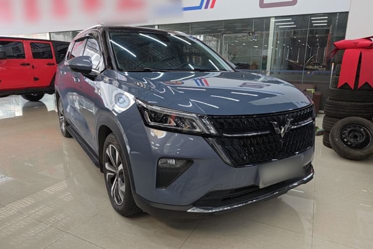 Used Wuling Asta 2021 1.5T CVT Star曜 Edition Front Right 45 Deg