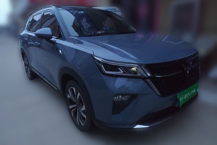 Used Wuling Asta 2021 1.5T CVT Star曜 Edition Front Right 45 Deg